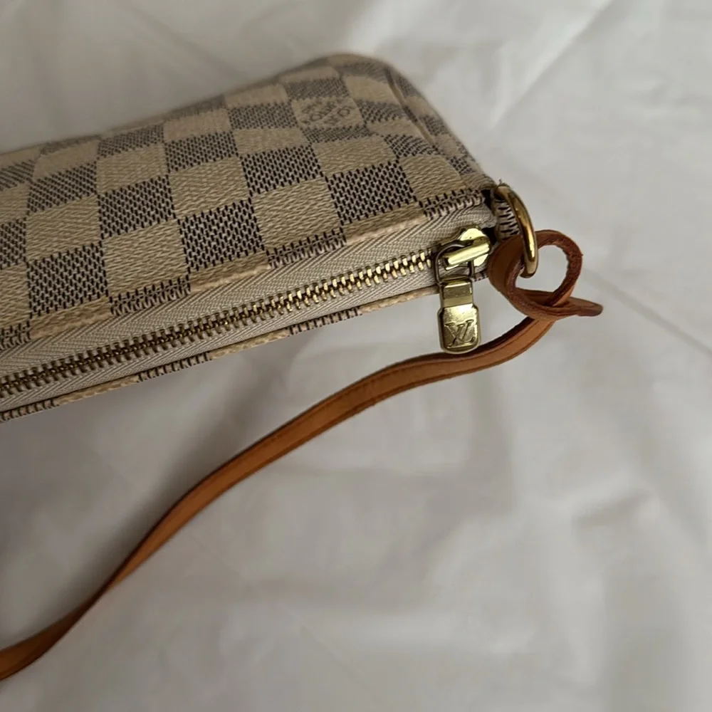 LOUIS VUITTON Damier Azur Pochette Accessories